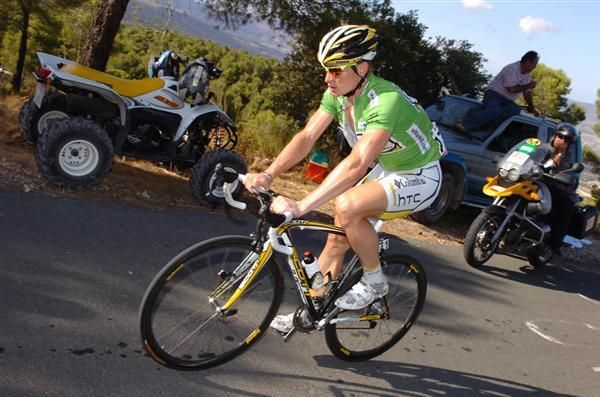 Andre Greipel (Columbia) rides alone to the finish
