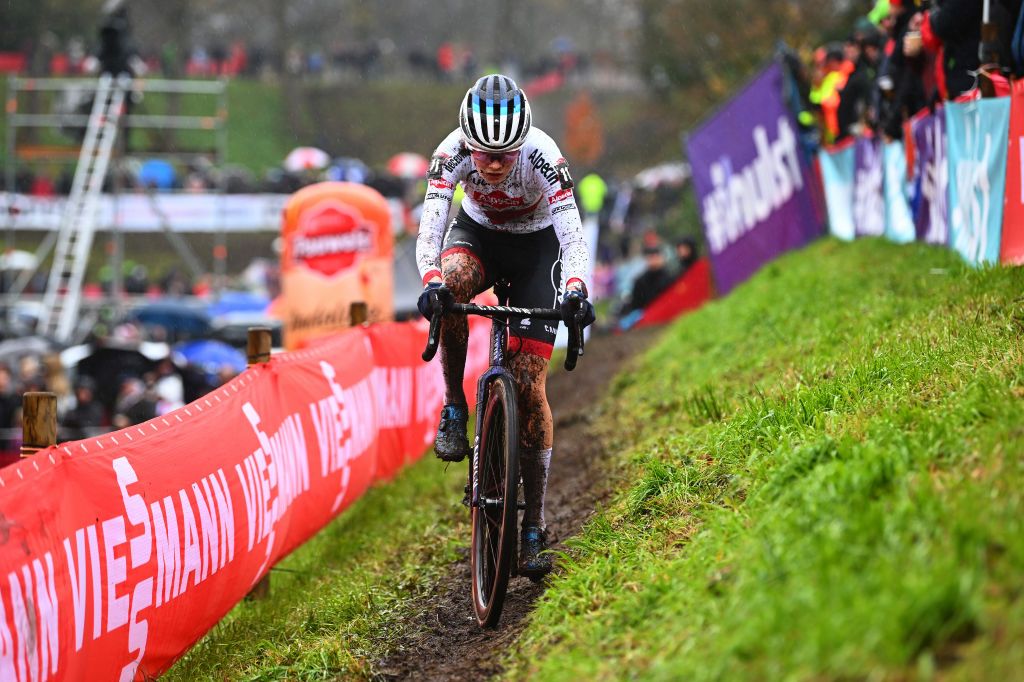 Puck Pieterse on her way to victory at the Cyclocross World Cup Hulst