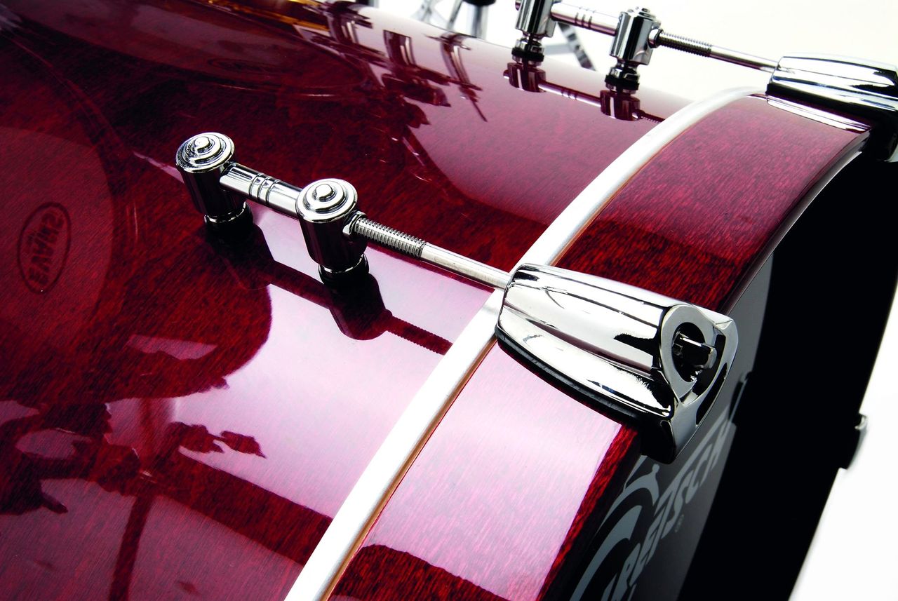 Low-mass tube lugs.