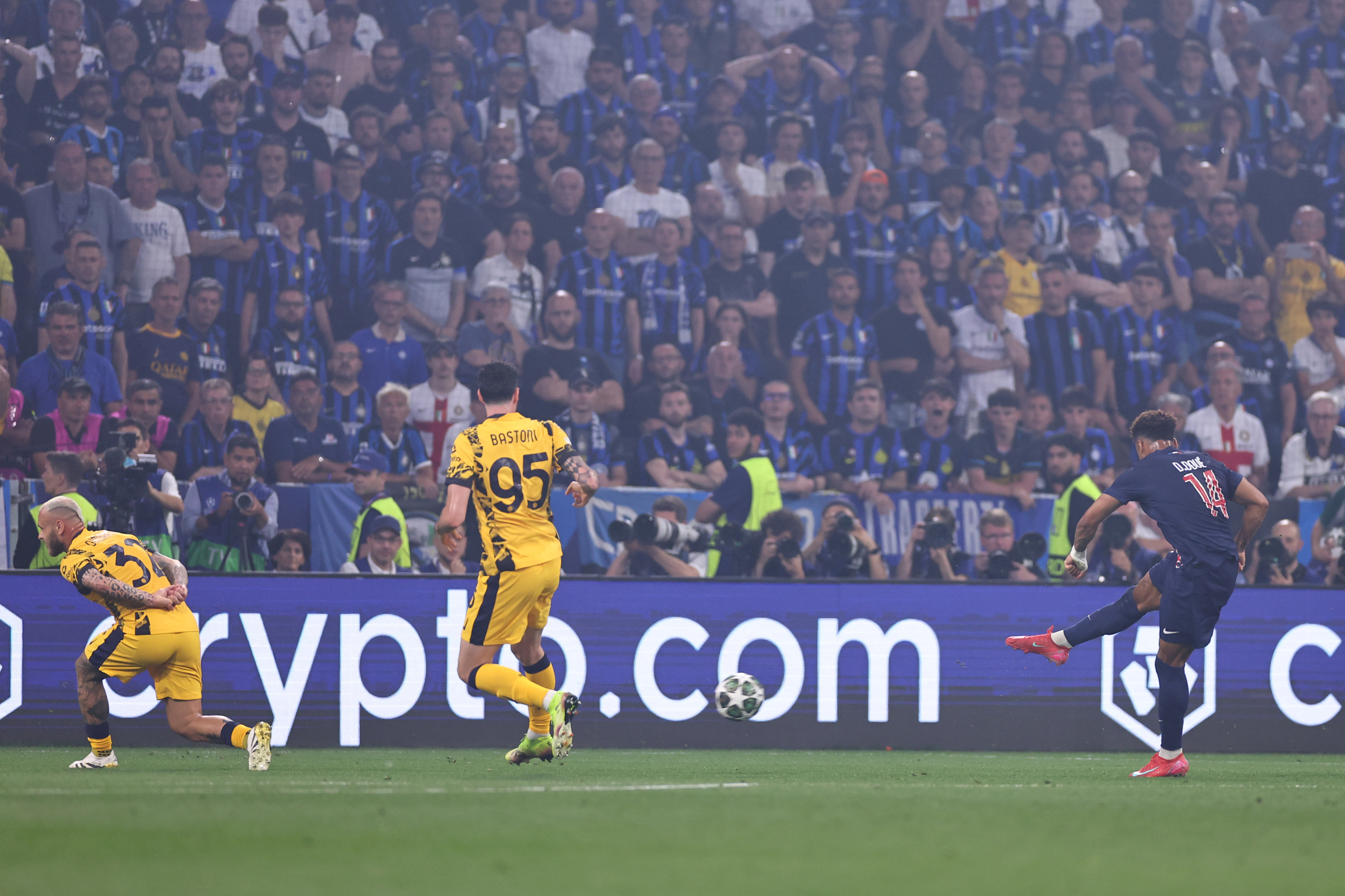 Desire Doue finishes PSG's second goal against Inter in the 2025 Champions League final