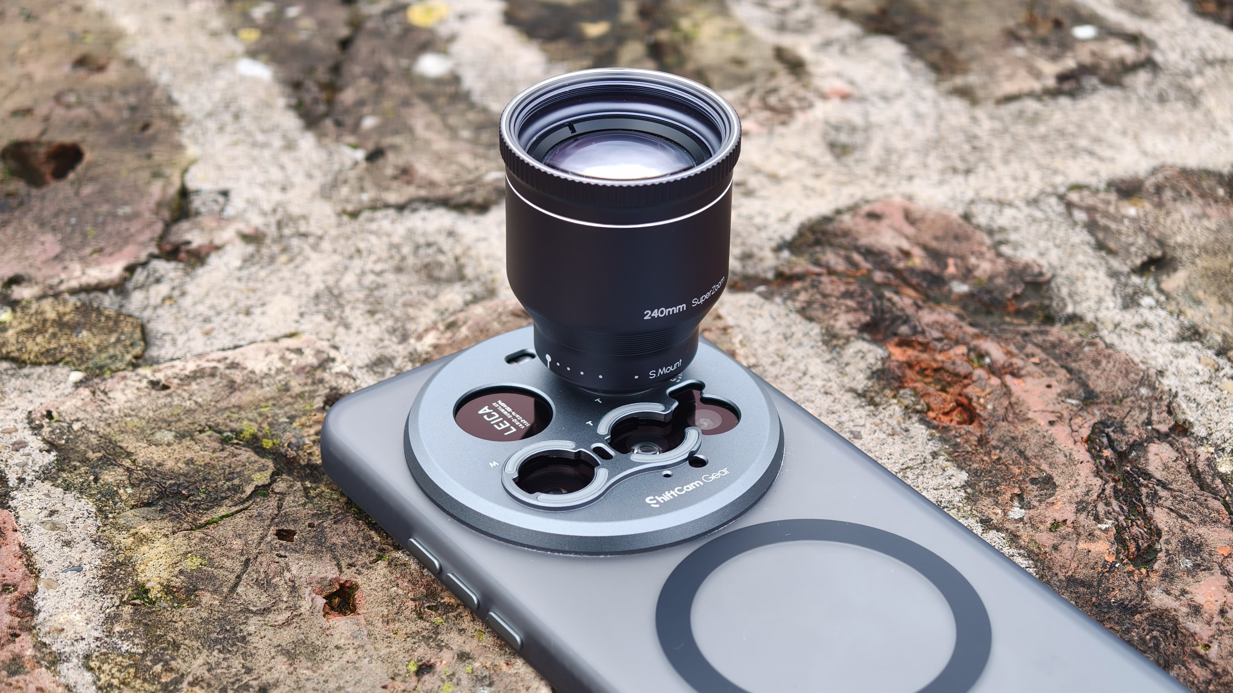 ShiftCam LensUltra Explorer Super Zoom Tele 240mm lens on a Xiaomi 15 Ultra phone