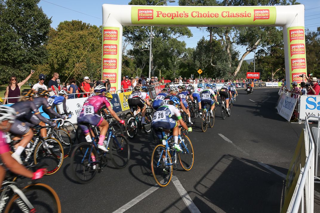 The peloton head towards the finish on stage 2 of the Santos Women's Tour