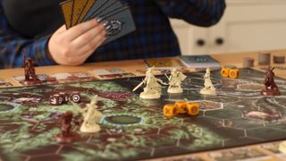 Warhammer Underworlds: Gnarlwood board and miniatures