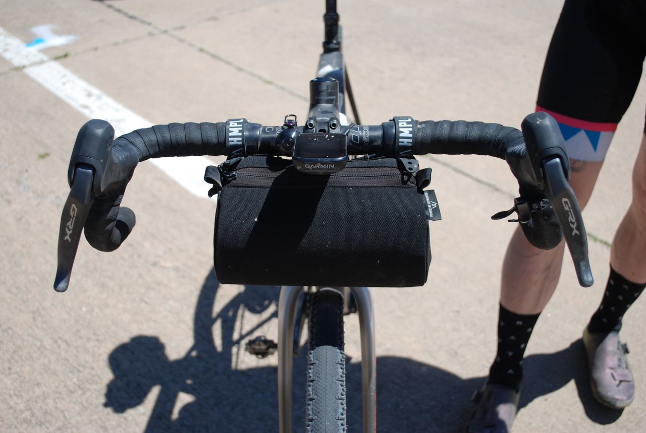 Easton cockpit stocked with a bar bag, a Garmin and even, a Spurcycle bell