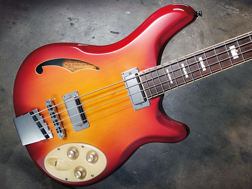 The body has a fantastic-looking retro finish.