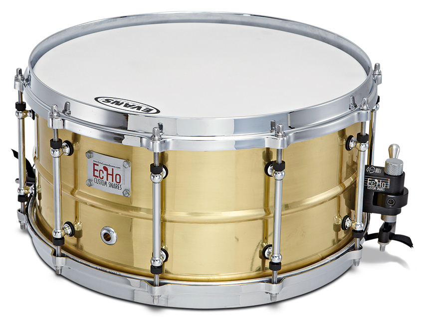 14"x7" snare has a 1.2mm brass shell with 30º spun bearing edges.