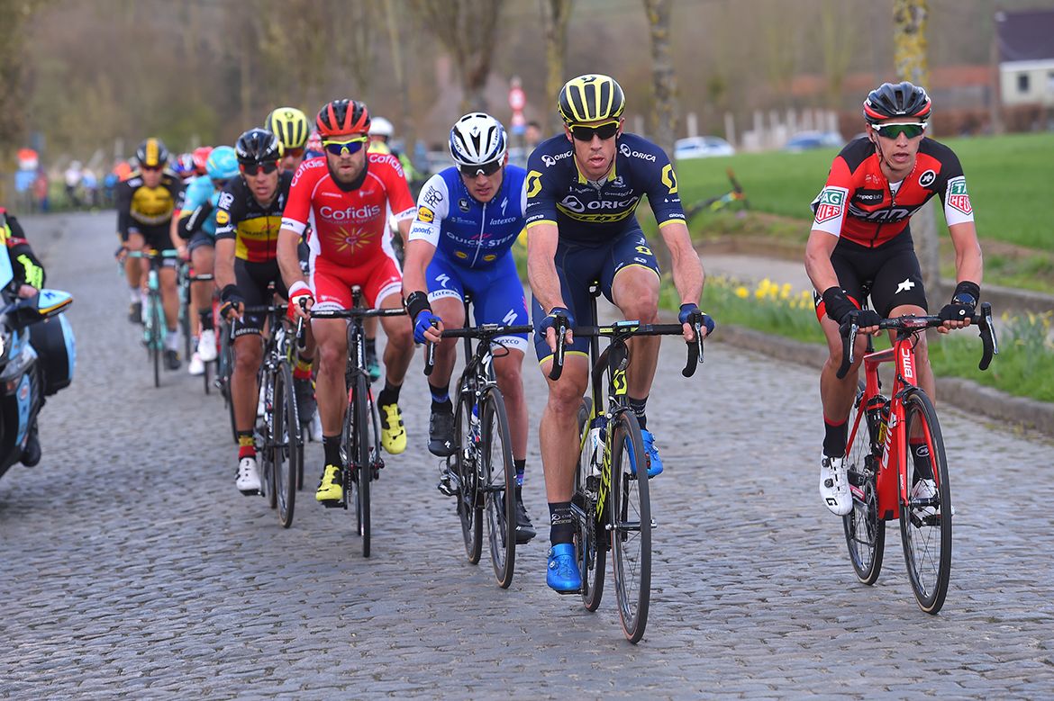 The lead group in the 2017 Dwars door Vlaanderen