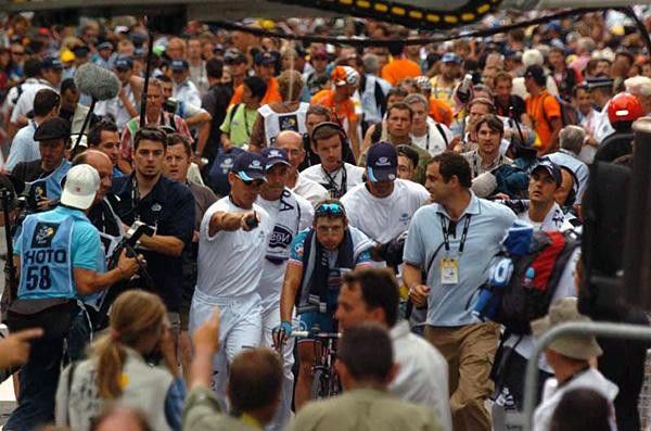 The finish-line crush around Pierrick Fedrigo