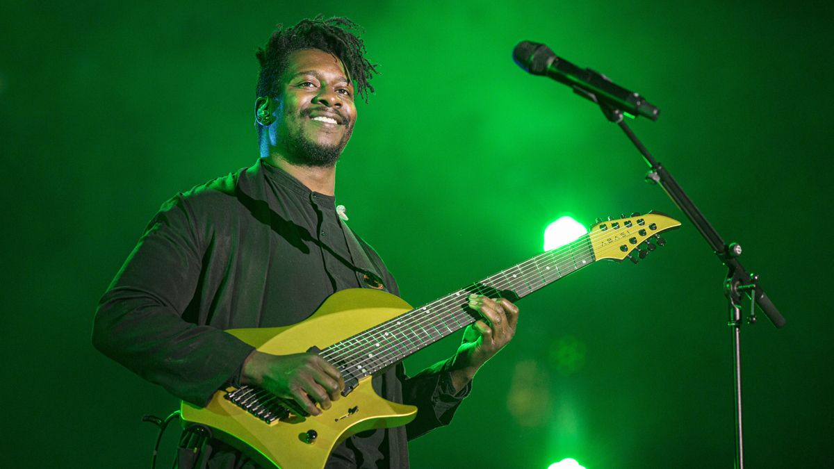 Tosin Abasi