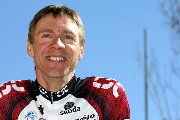 Jens Voigt often smiles, except when somebody messes with his gameboy or muesli