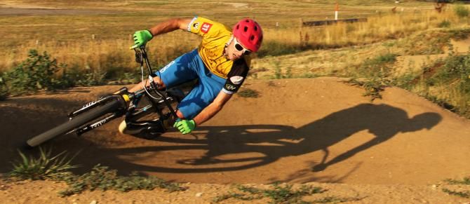Macky Franklin practices his cornering