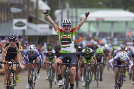 Ina Yoko Teutenberg (Team Specialized-lululemon) wins stage 3