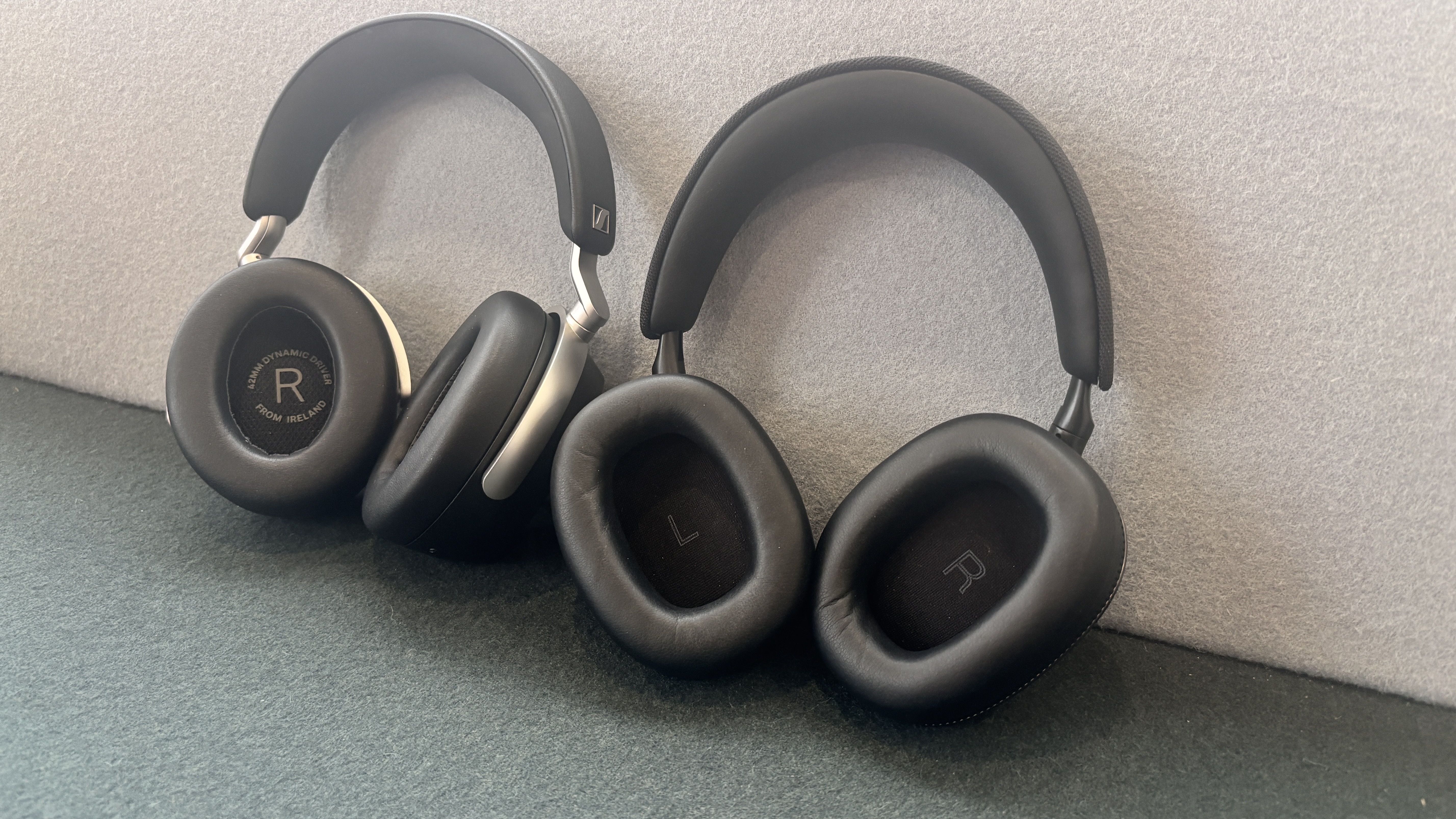 Sennheiser HDB 630 vs Bowers and Wilkins Px7 S3