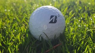 Bridgestone e12 Contact golf ball