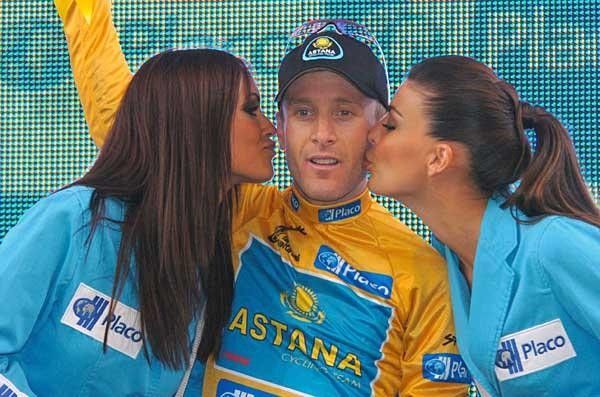Sealed with a kiss: Levi Leipheimer (Astana) is all smiles as he takes the Vuelta lead.