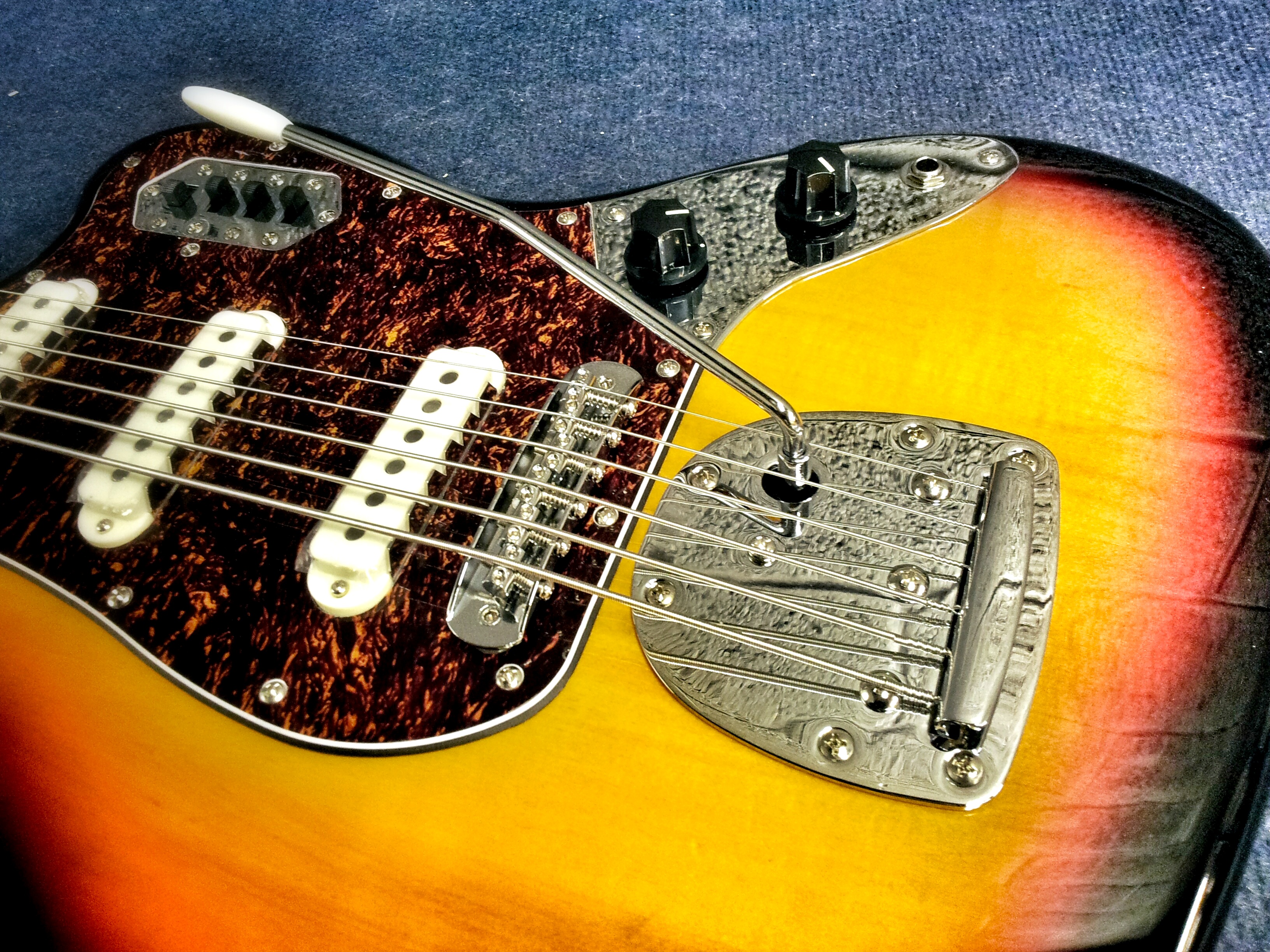 Squier Vintage Modified Bass VI