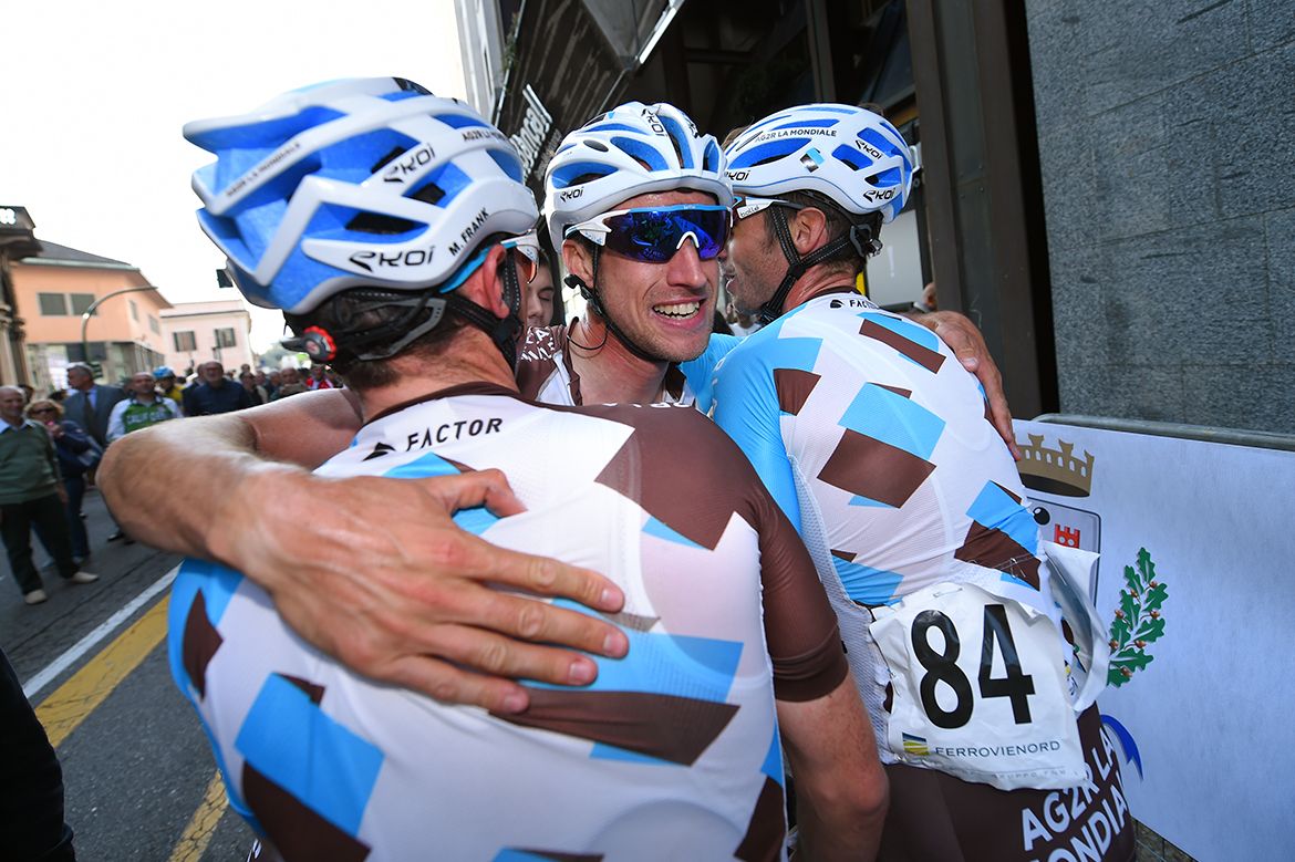 Alexandre Geniez is congratulated by his teammates