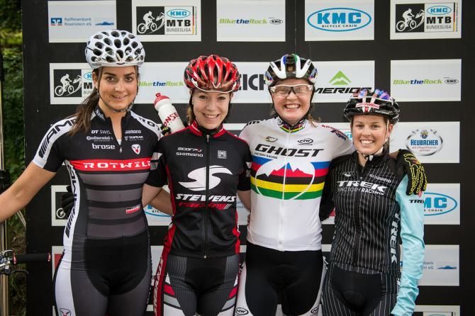 Elite women's eliminator podium