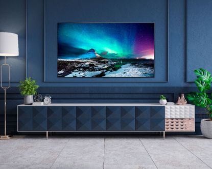 How to find the best TV viewing angle for your space | Livingetc