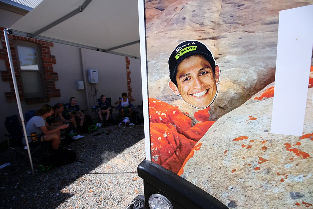 Esteban Chaves even made an appearance at the Santos Women's Tour on stage 3