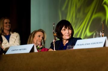 251013-Melani_Griffith_senior_VP_of_programming_and_video_services_at_Insight_Communications_l_and_Cathy_Hetzel_president_of_advanced_0.jpg