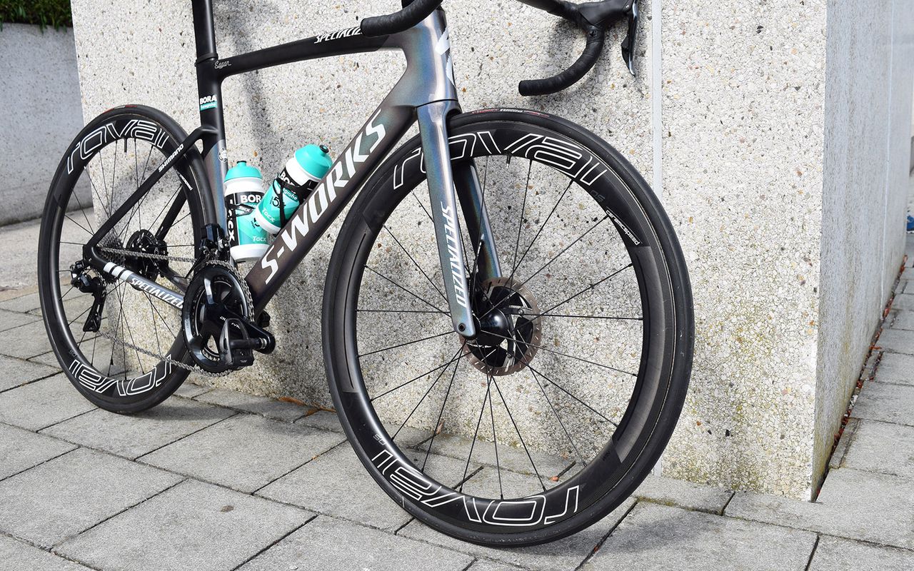 Sagan's Venge runs 160mm disc rotors on the front and 140mm on the rear