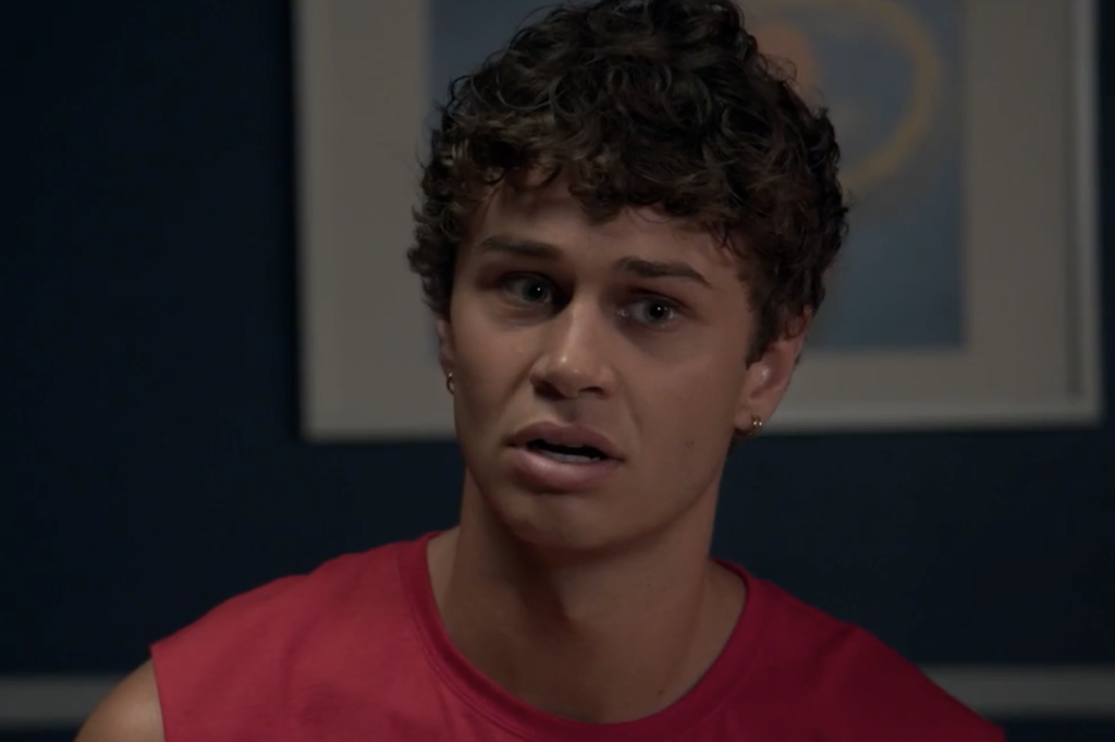 Home and Away spoilers Why is Tex snooping around the gym? What to Watch