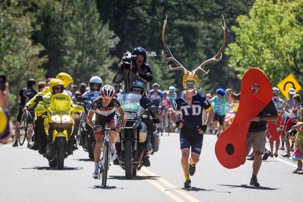 George Bennett (RadioShack-Nissan) alone in the lead on the climb of Lee Hill Road.