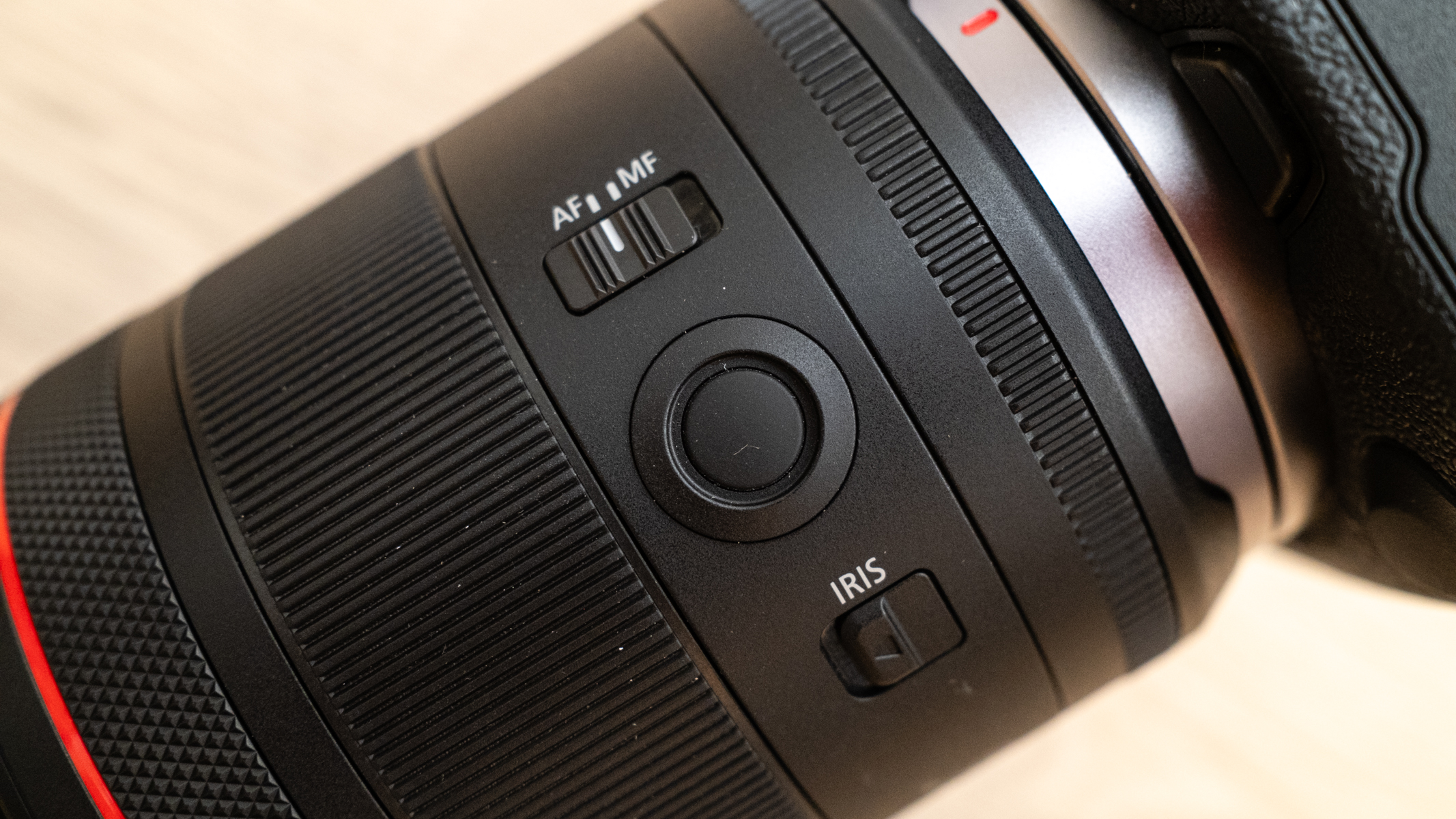 Canon RF 24mm f/1.4L VCM basic controls