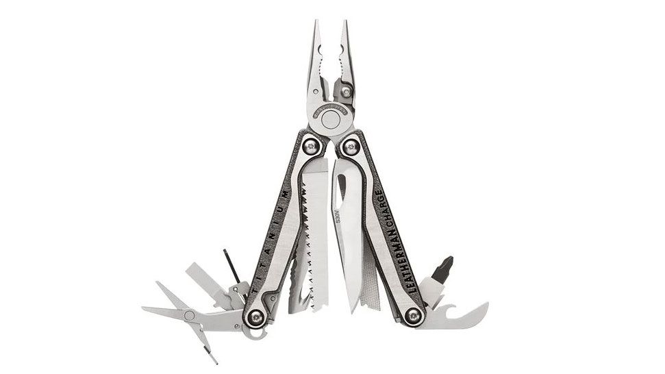 Leatherman vs Victorinox Swiss Army Knife which multitool is better? T3