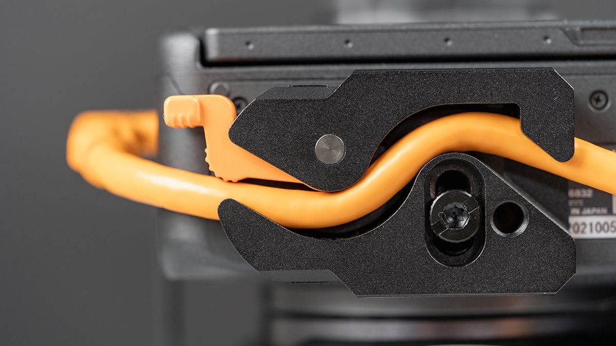 More than just an orange cable! Tether Tools releases a new tool to ...