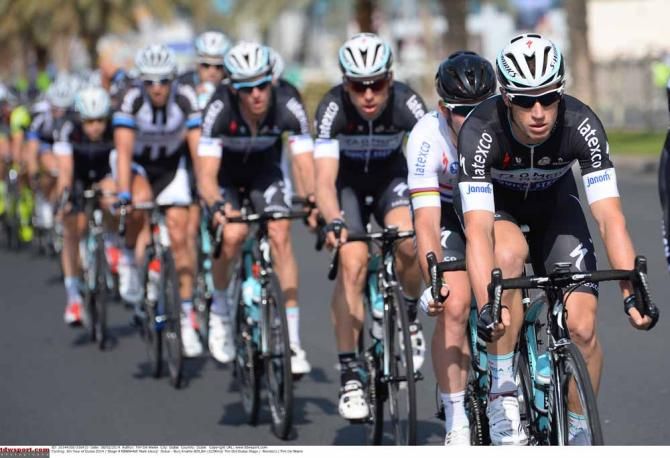 Omega Pharma-QuickStep protect Cavendish in the bunch