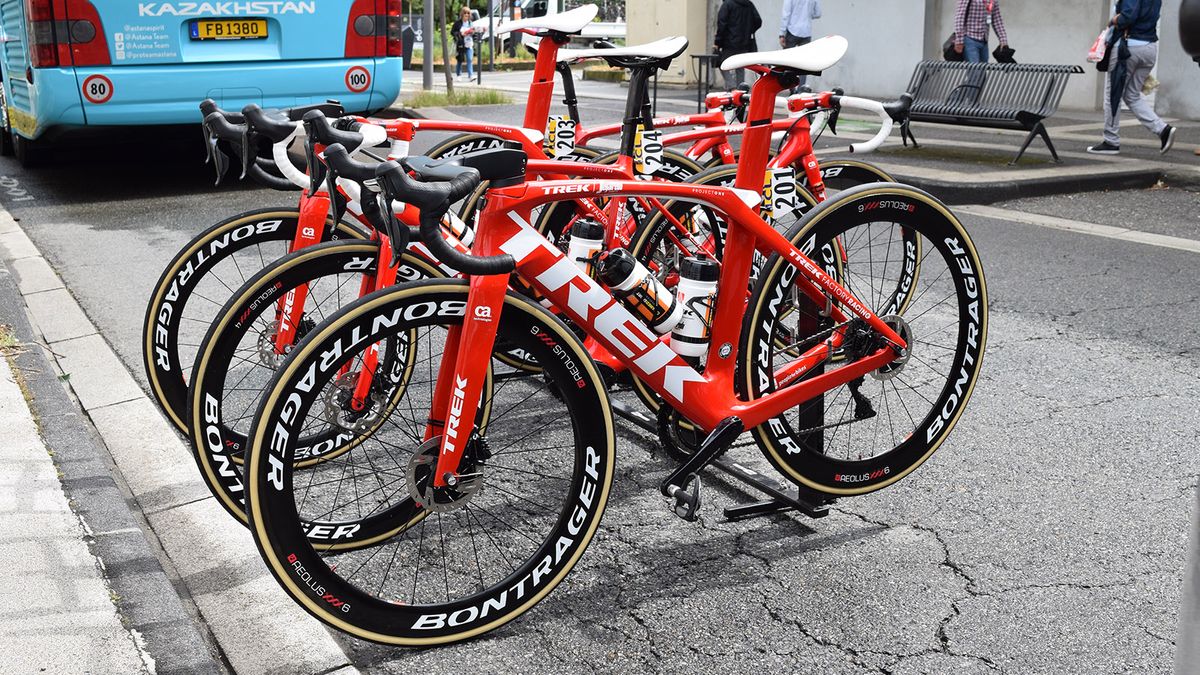 A look at the non-drive side of the Trek Madone Disc