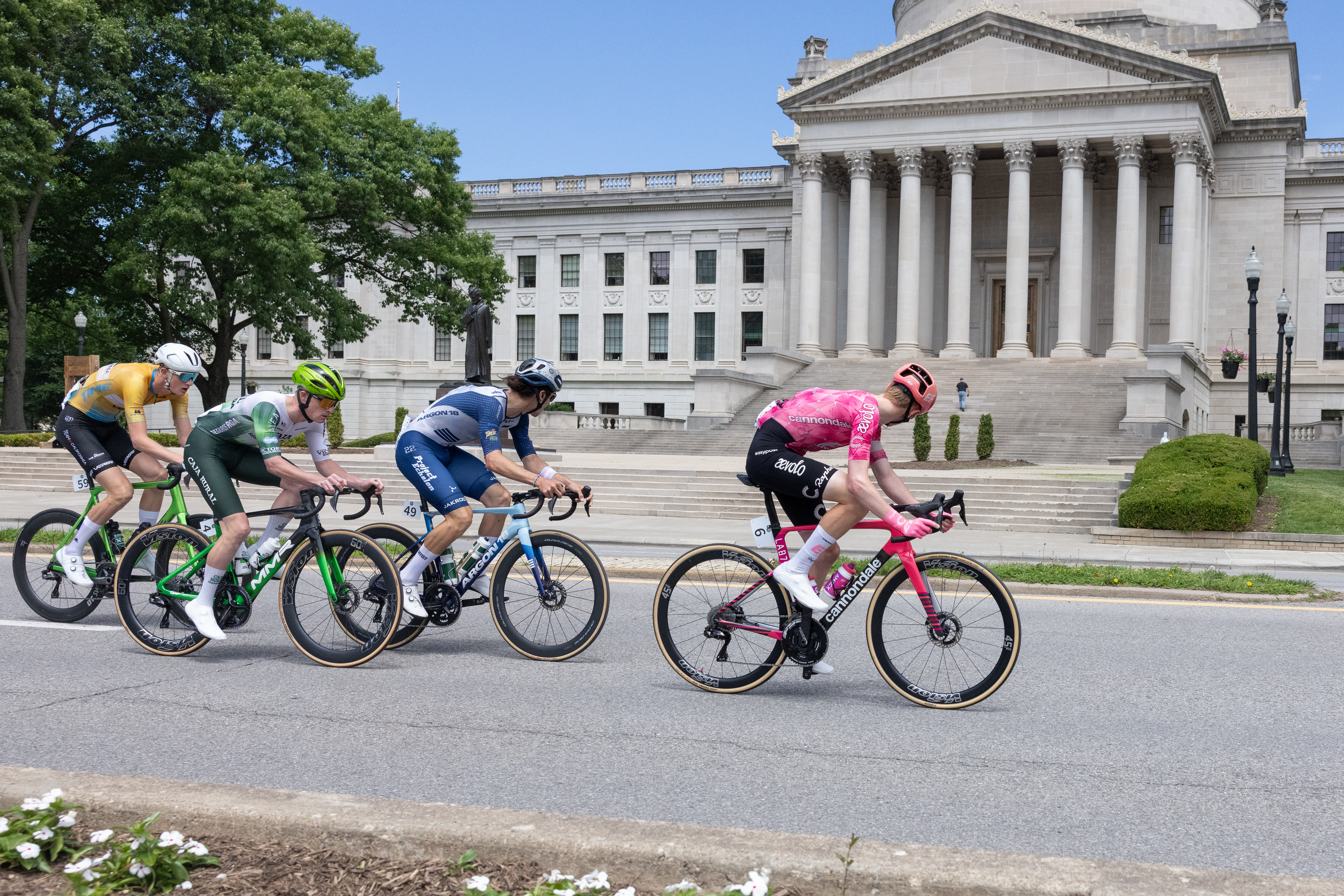 A group of four riders attacked the field within the first few kilometers, past the Capitol of West Virginia the first of ten times.