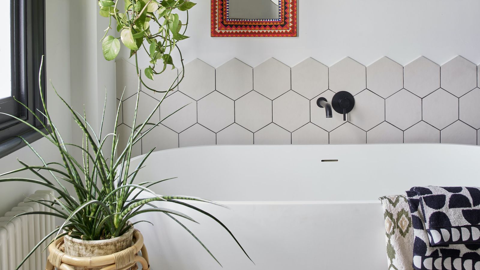 6 ideas on how to update bathroom tile ideas on a budget | Ideal Home
