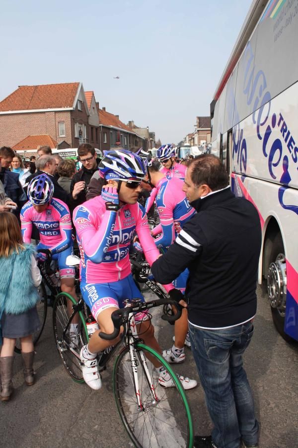 Lampre-ISD get ready for the off.
