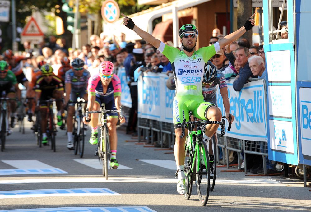 Sonny Colbrelli wins the 2015 GP Bruno Beghelli