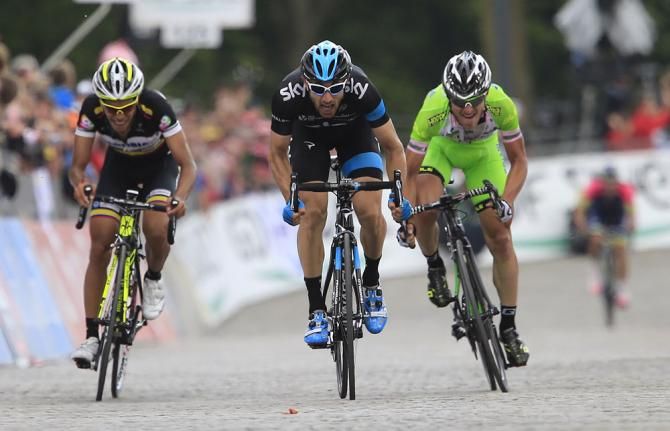 The sprint to decide stage 14 of the Giro d'Italia