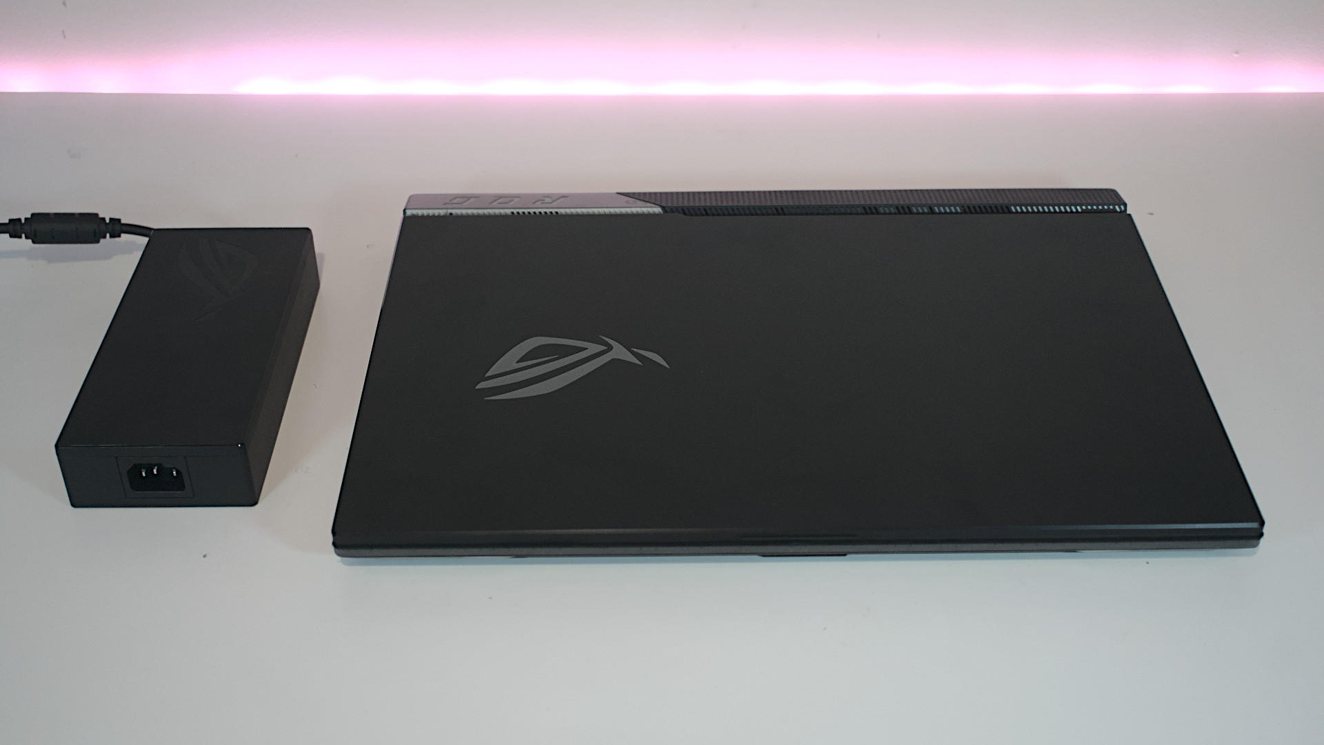 ASUS ROG Strix Scar 17 SE