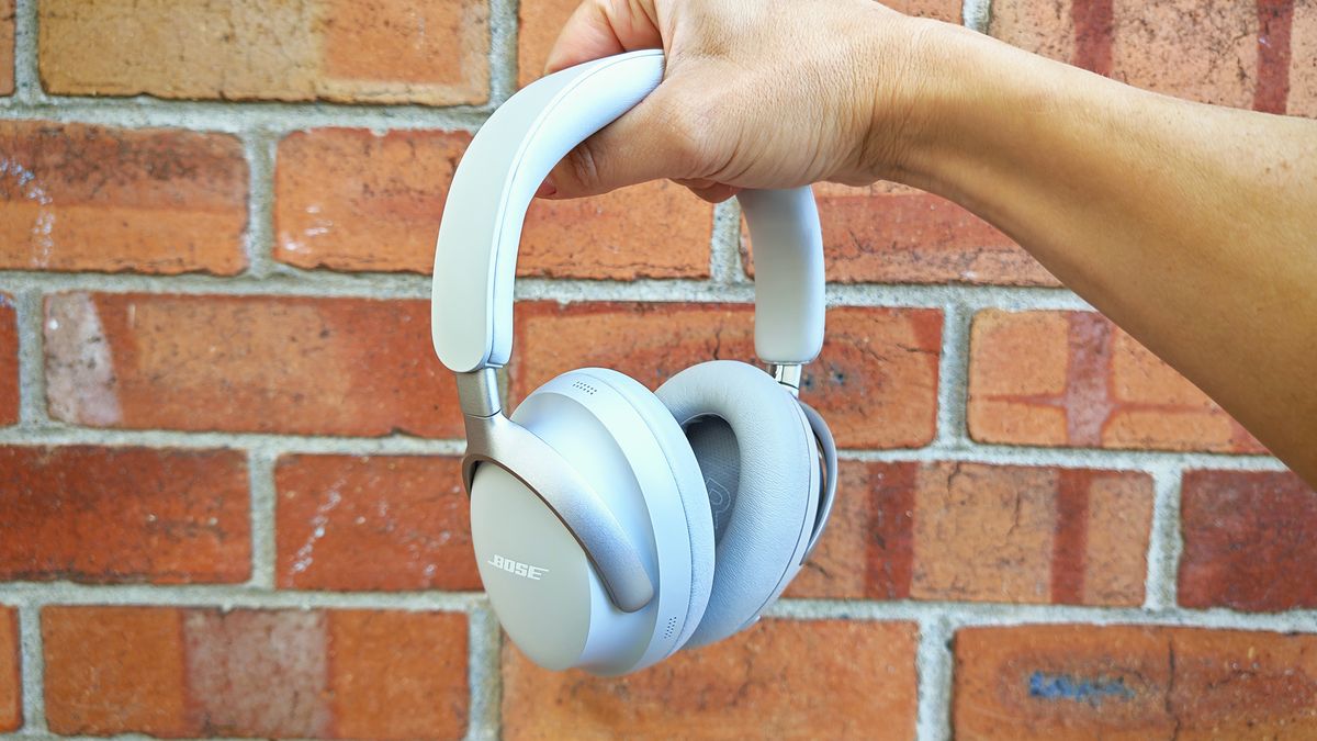 Photos featuring the Bose QC Ultras and the Sennheiser HD 650s.