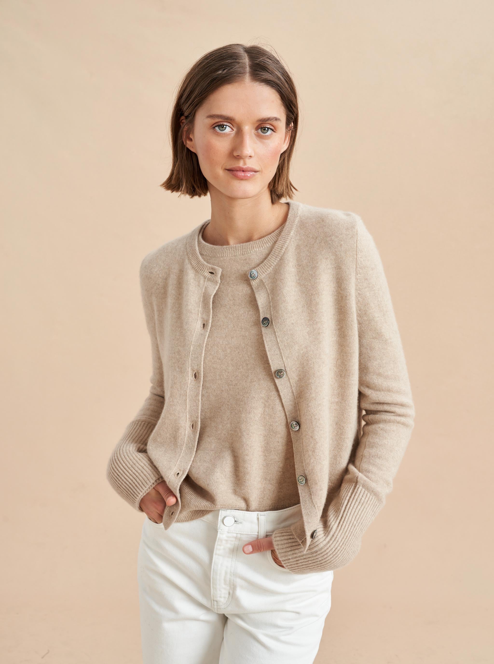 Solid Lean Lines Cardigan Xxs in Tan