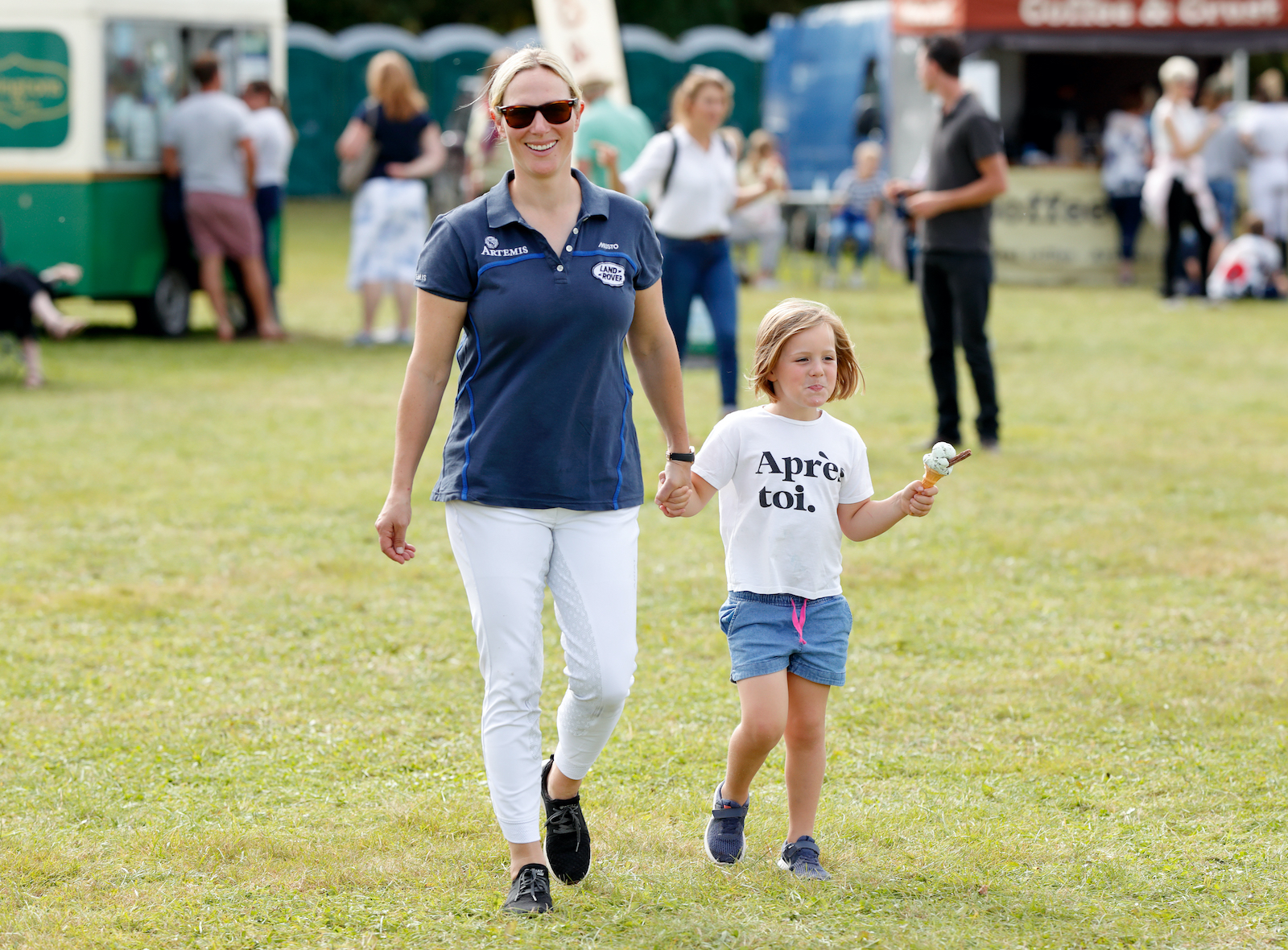 Královnina pravnoučata Mia Tindall