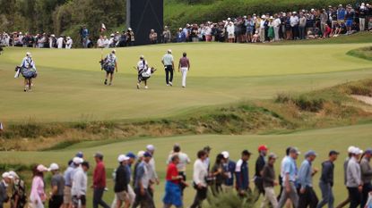  Scottie Scheffler of the United States and Max Homa of the United States walk down the seventh holeduring the first round of the 123rd U.S. Open Championship at The Los Angeles Country Club
