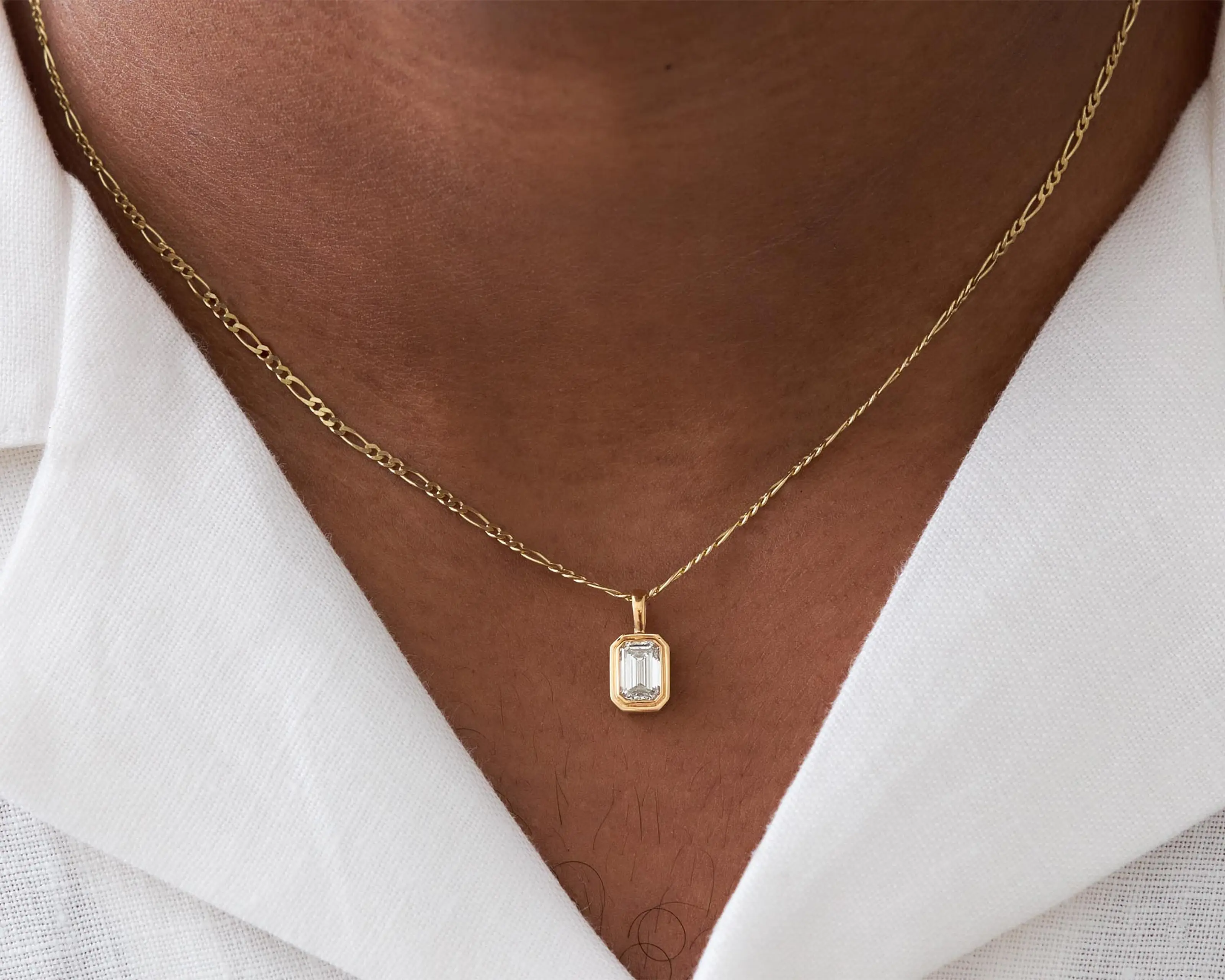 Holden, The Emerald Bezel Pendant