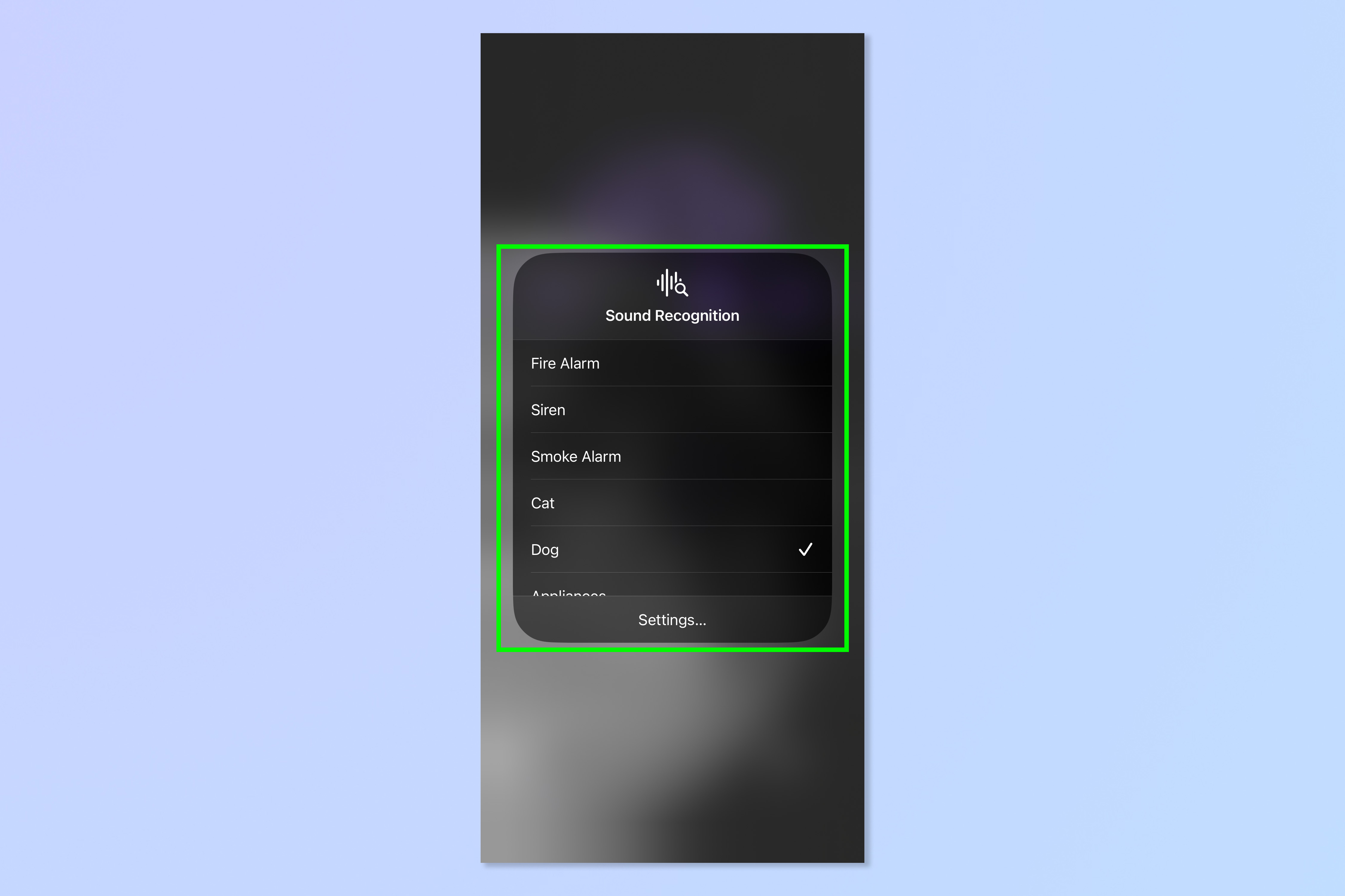 Снимок экрана, показывающий, как добавить распознавание звука в Пункт управления на iPhone.