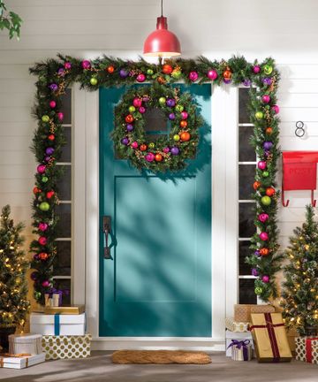 Christmas porch decor ideas: 11 ways to bring festive cheer to the ...