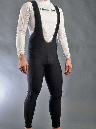 The Nalini Asterope bib tights' brushed interior is suitably warm for late winter rides above freezing and feels cozy against the skin