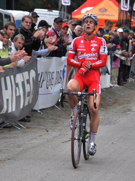 Martin B&iacute;na (Cyklo Team Budvar T&aacute;bor) soloed to victory, more than one minute ahead of his nearest competitor.