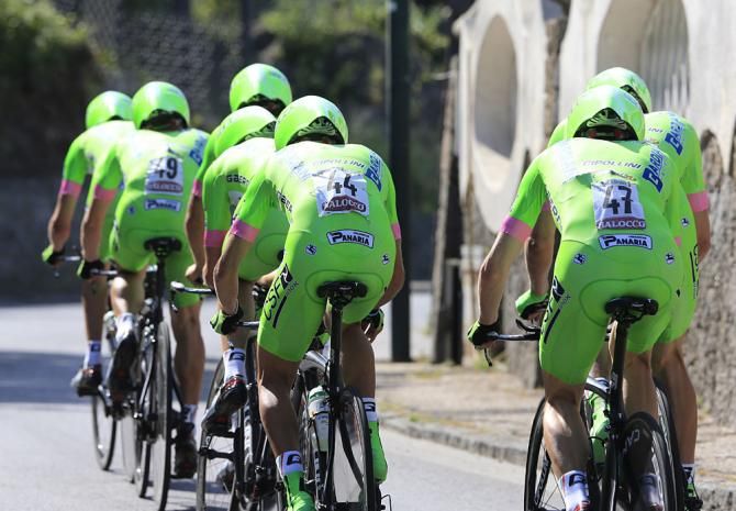 Bardiani - CSF flies around the course