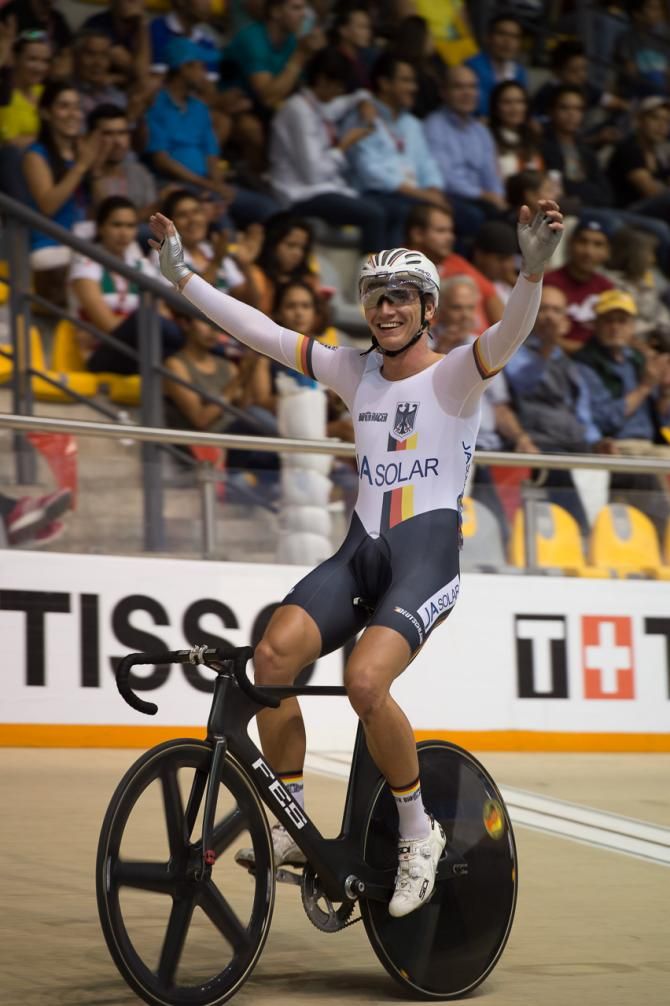 Lucas Liss (Germany) wins the men's point race